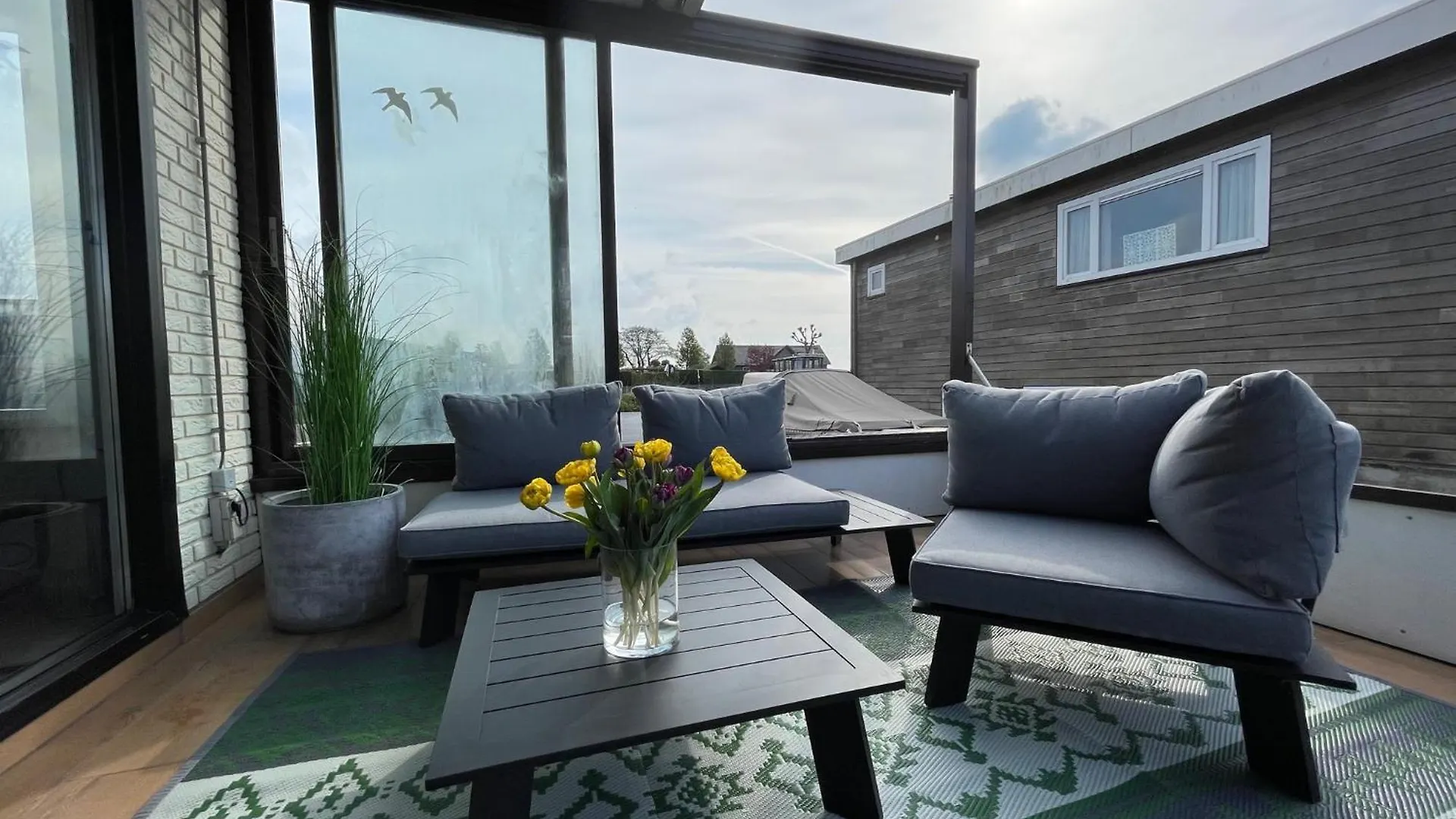 Poellodge Xl, Houseboat Met Whirlpool En Sauna Aalsmeer Apartment