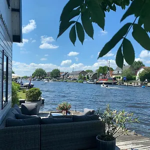 At The Water, Fire Place, Boat And Sup Rent, Near Amsterdam Ferienhaus